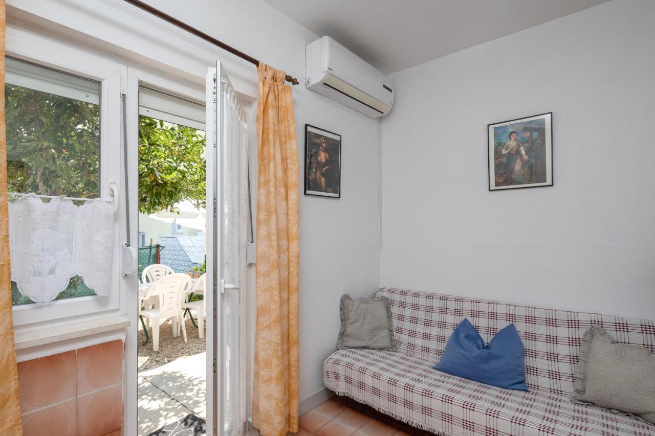 Apartments Near Beach Babic สปลิท ภายนอก รูปภาพ