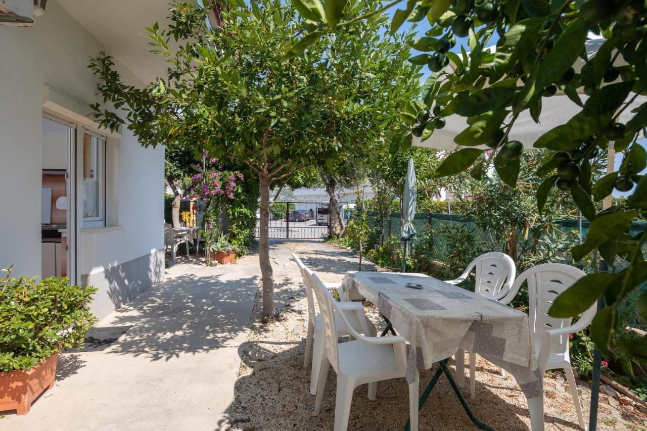 Apartments Near Beach Babic สปลิท ภายนอก รูปภาพ